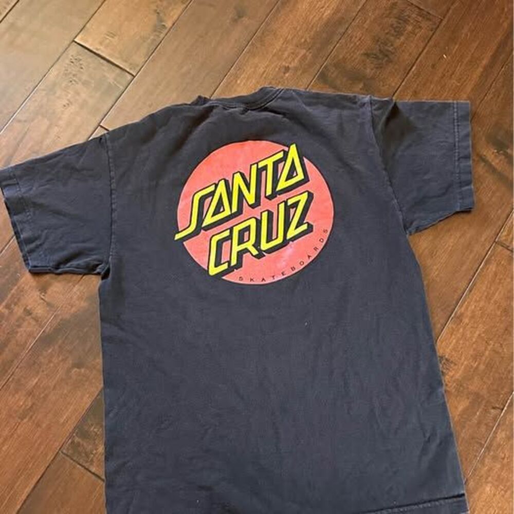 Santa Cruz Black T shirt Men’s or Women’s size M